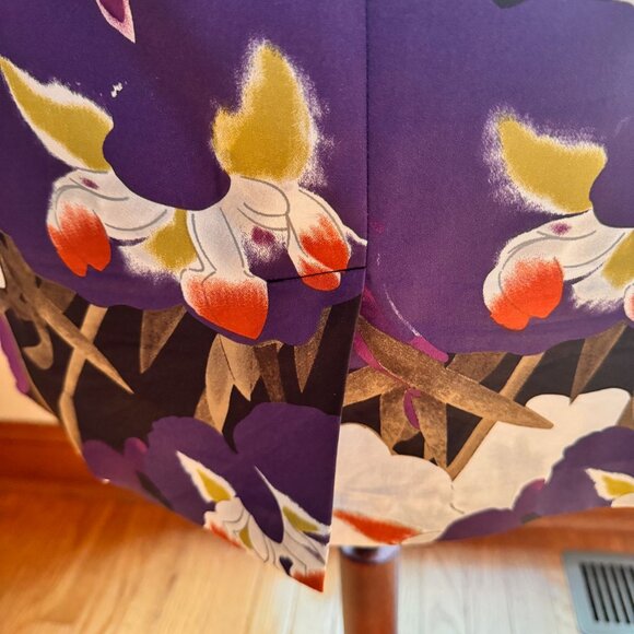 Tahari Purple Floral Sheath Dress Satin Polyester Blend, SZ 12, EUC - Picture 4 of 14